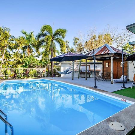 Bush Village Holiday Cabins Airlie Beach Buitenkant foto