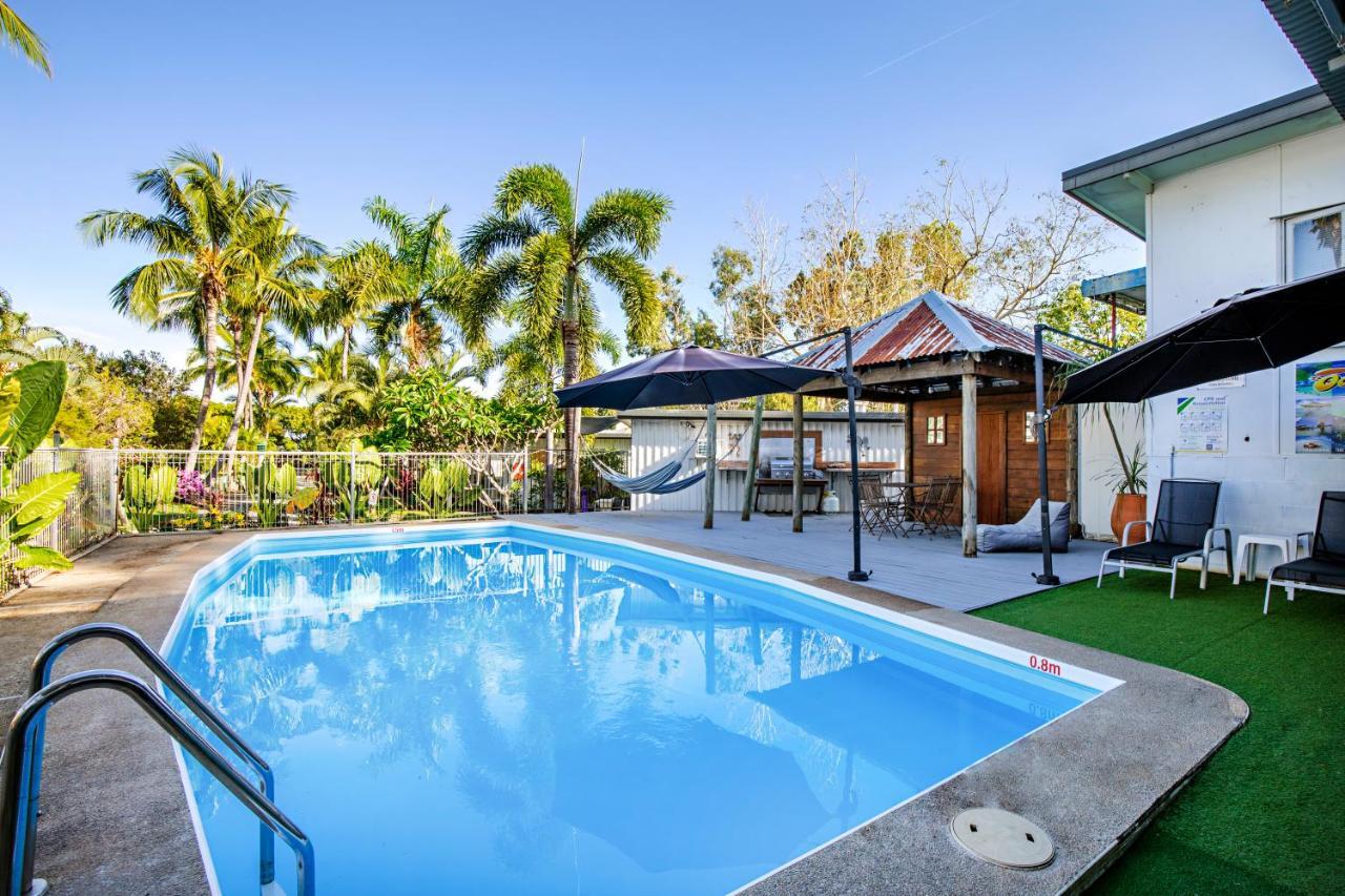 Bush Village Holiday Cabins Airlie Beach Buitenkant foto
