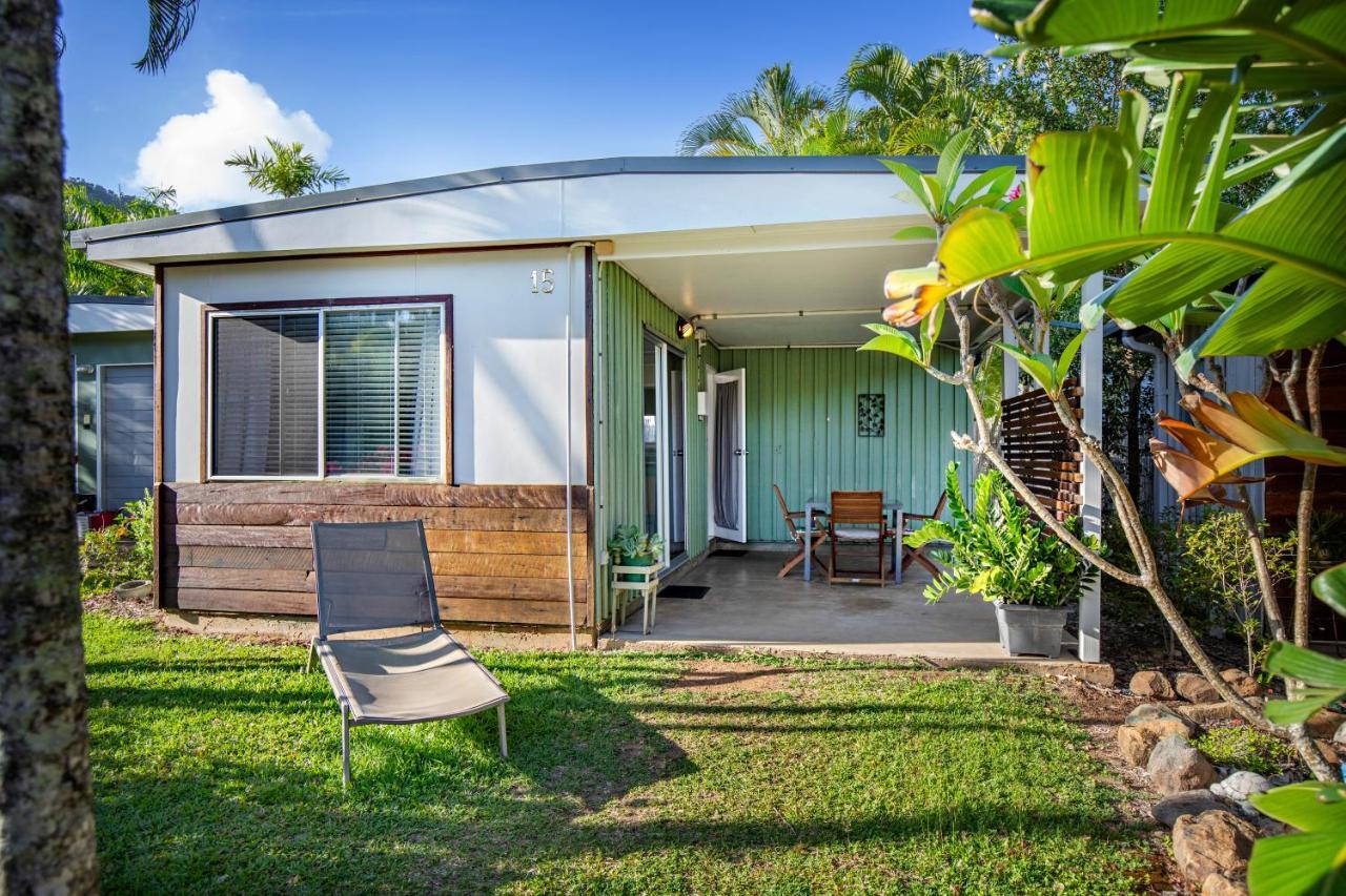 Bush Village Holiday Cabins Airlie Beach Buitenkant foto
